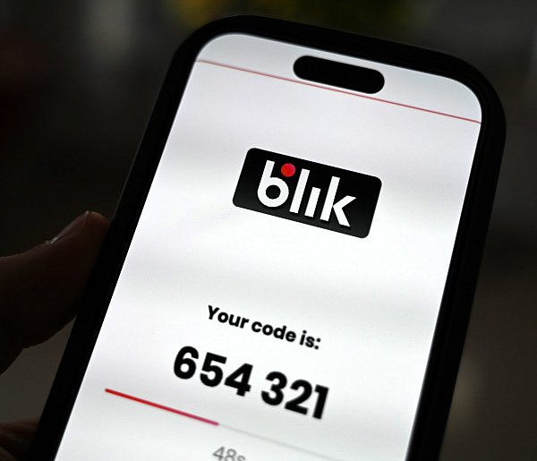 Codzienny przelew BLIK do znajomego? Skarbówka może to sprawdzać-24935