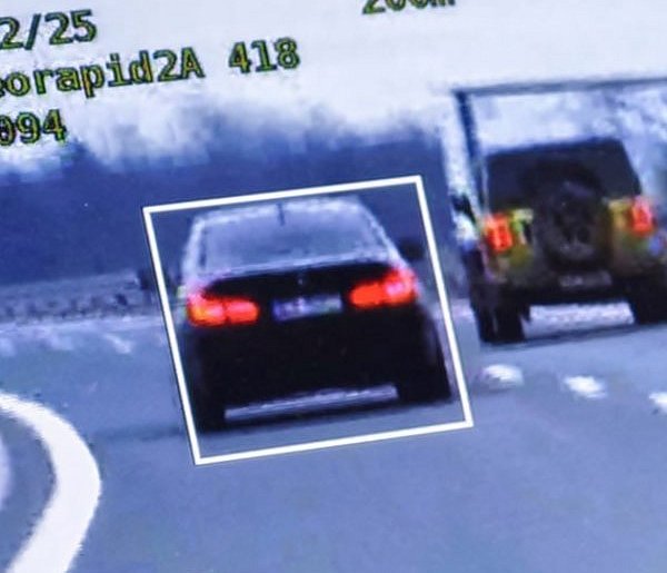 Ojciec i syn bez uprawnień w czasie jednej kontroli drogowej-25560