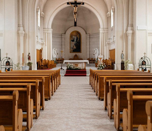 Miliony na Kościół w 2026 roku. Państwo co roku dokłada do duchownych-25739