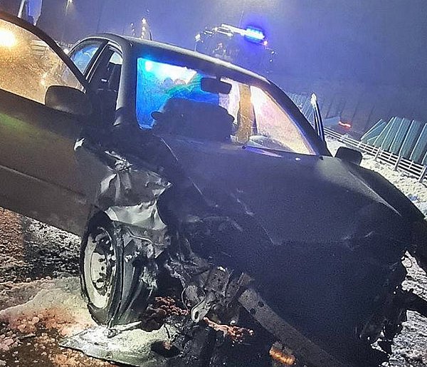 Zderzenie skody z toyotą. Policja o kraksie na ''siódemce''-25816