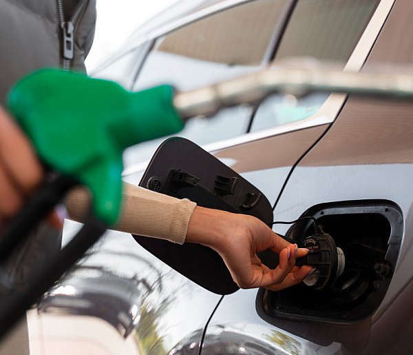 Zaskoczenie na stacjach paliw. Kierowcy nie tego się spodziewali-25959