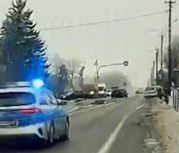 Ucieczka przed kontrolą drogową i seria wykroczeń. 20-latek zatrzymany po pościgu-25957