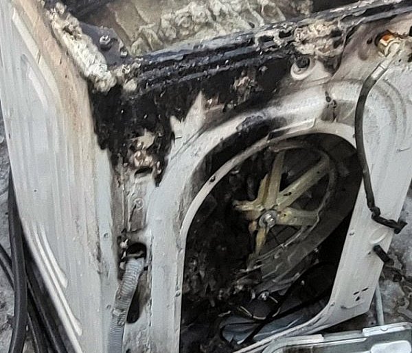 Strażacy gasili pożar przy Książęcej - zwarcie instalacji w pralce-25990