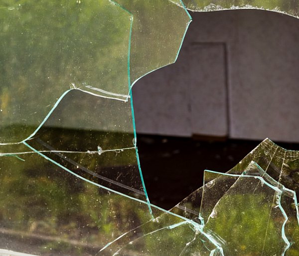 Przyznał się do włamania do opuszczonego zakładu i kradzieży