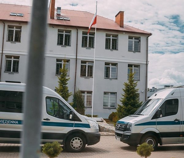 Poszukiwani na podstawie nakazów doprowadzenia do zakładu karnego
