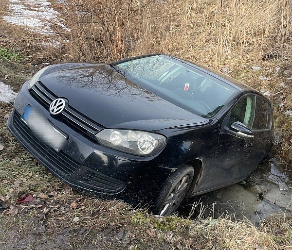 Zderzenie volkswagena z oplem. Jeden z kierowców pijany
