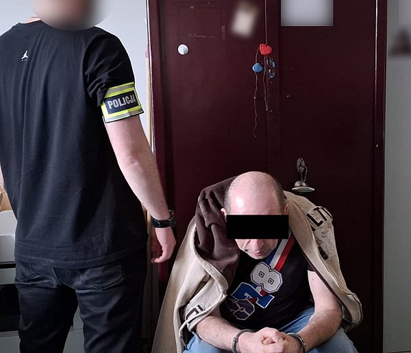 Jeszcze więcej narkotyków - policjanci przeszukali dom 55-latka pod Płońskiem