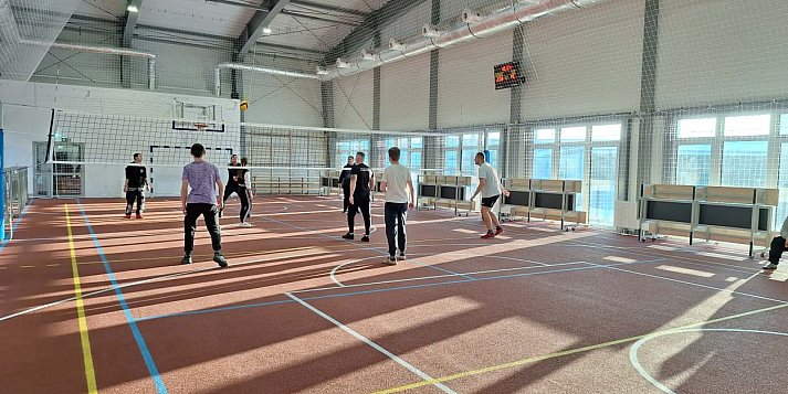 Uczniowie z Czerwińska się doczekali. Nowa hala jest do ich dyspozycji