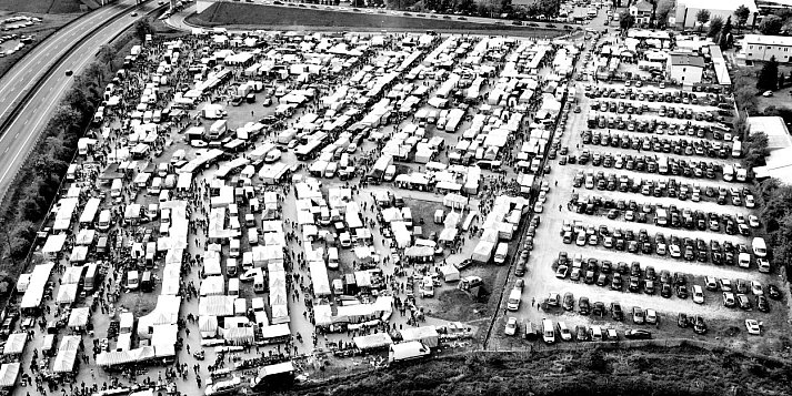 Kieszonkowcy grasują po miejskim targowisku! Pięć osób okradzionych