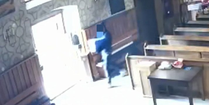 Policja namierzyła sprawcę kradzieży datków z płońskiego kościoła [VIDEO]