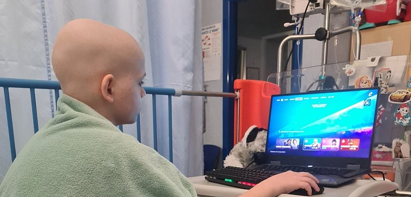 Pobyt w szpitalu w Rzymie wydłuża się. Prośba rodziców Szymonka