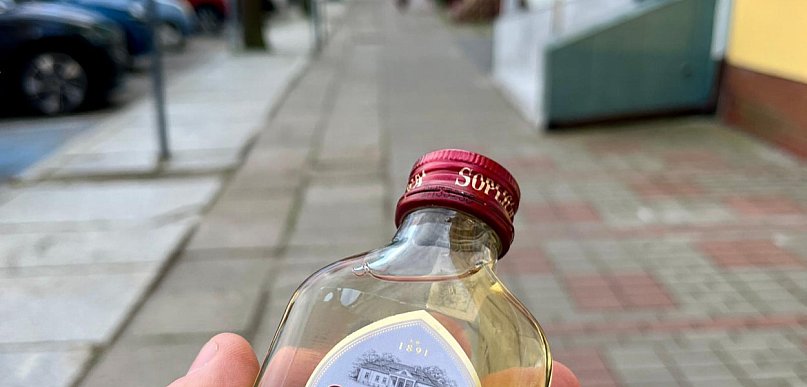 Tak zwane małpki powinny zostać włączone do systemu kaucyjnego...