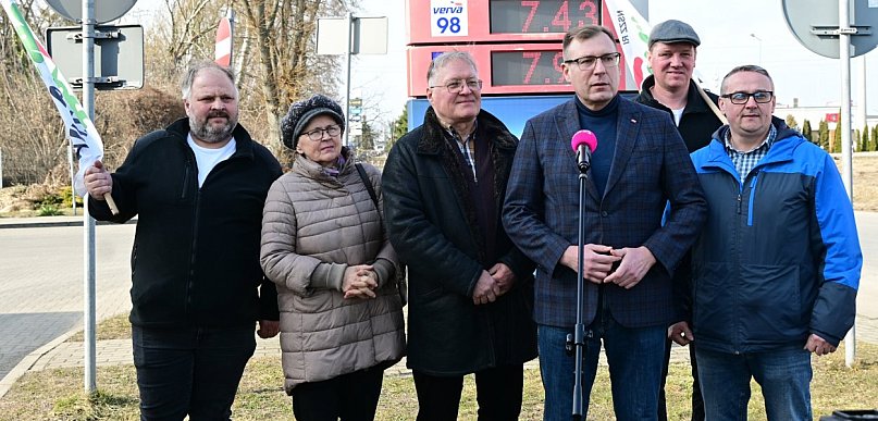 Poseł Małecki w Płońsku o cenach paliw