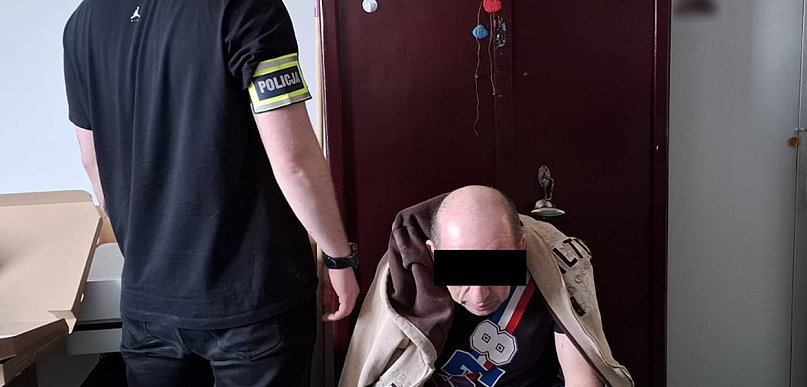 Jeszcze więcej narkotyków - policjanci przeszukali dom 55-latka pod Płońskiem