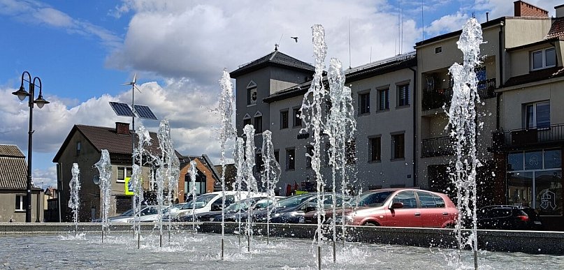 Raciąż: w centrum uruchomiono nową fontannę. Głosy podzielone