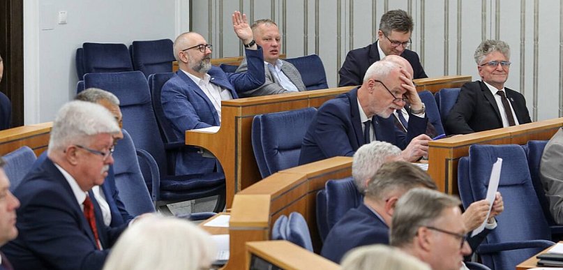 Nowe narzędzia przeciw hakerom i oszustom internetowym - Senat zdecydował