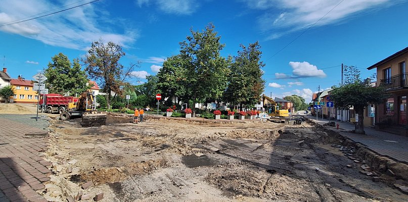 Drogowy remont w centrum Nowego Miasta [ZDJĘCIA]  - 24179