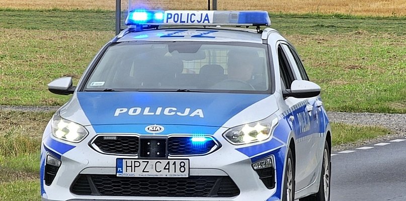Peugeotem uderzyła w zaparkowanego nissana. Płońszczanka była pijana - 24690