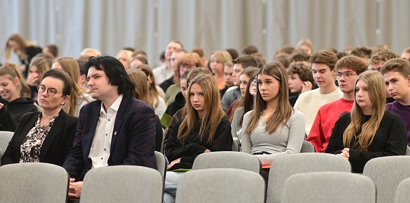 O młodzieży z młodzieżą - warto rozmawiać [ZDJĘCIA] - 25170