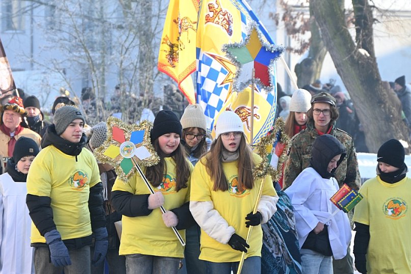 Orszakowe spotkanie parafian u ''Michała''