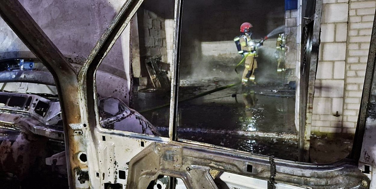 Z miejsca zdarzenia [fot.: OSP Smulska]