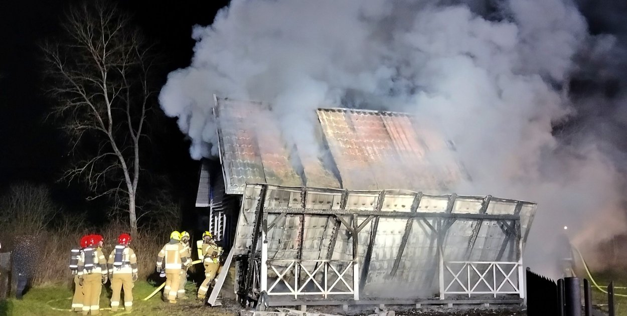 Z MIEJSCA ZDARZENIA FOT.: OSP NOWE MIASTO