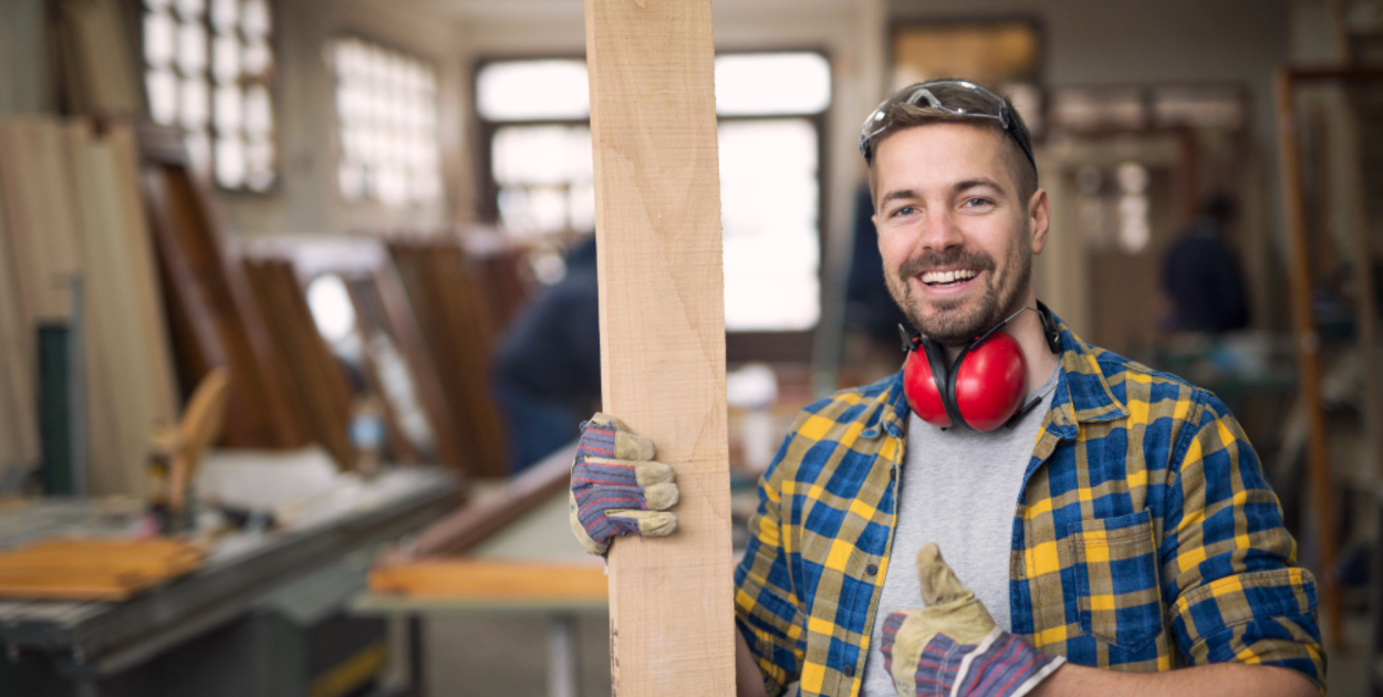 Jak zorganizować swój pierwszy zakład stolarski?
