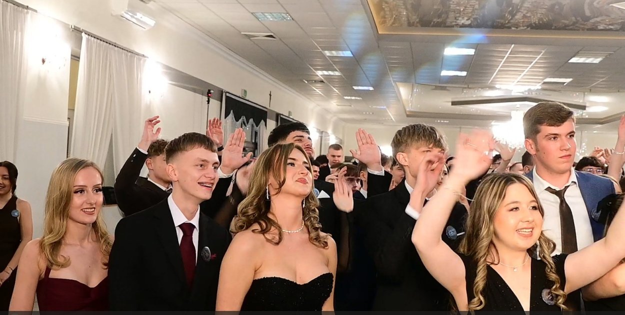 Nagrania ze studniówki maturzystów z ZS nr 2 w Płońsku