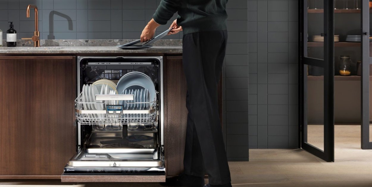 Pełny załadunek naczyń i tylko 30 minut na zmywanie? Ze zmywarką Electrolux to moż