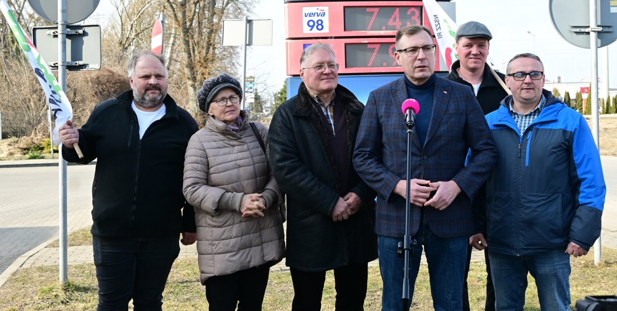 Poseł Małecki w Płońsku o cenach paliw