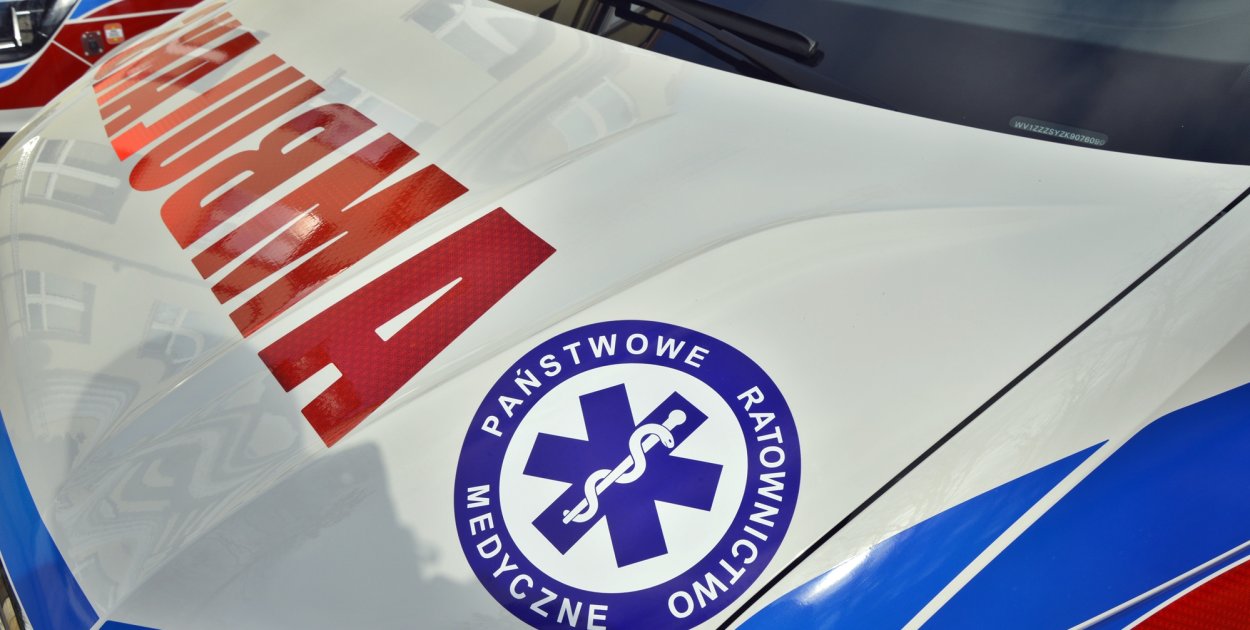 Dwie kobiety potrącone przez peugeota. Po jedną z rannych lądował śmigłowiec