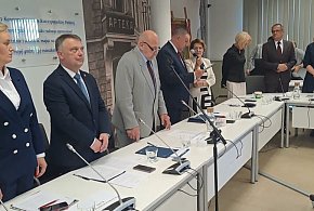 Andrzej Pietrasik składa ślubowanie jako burmistrz